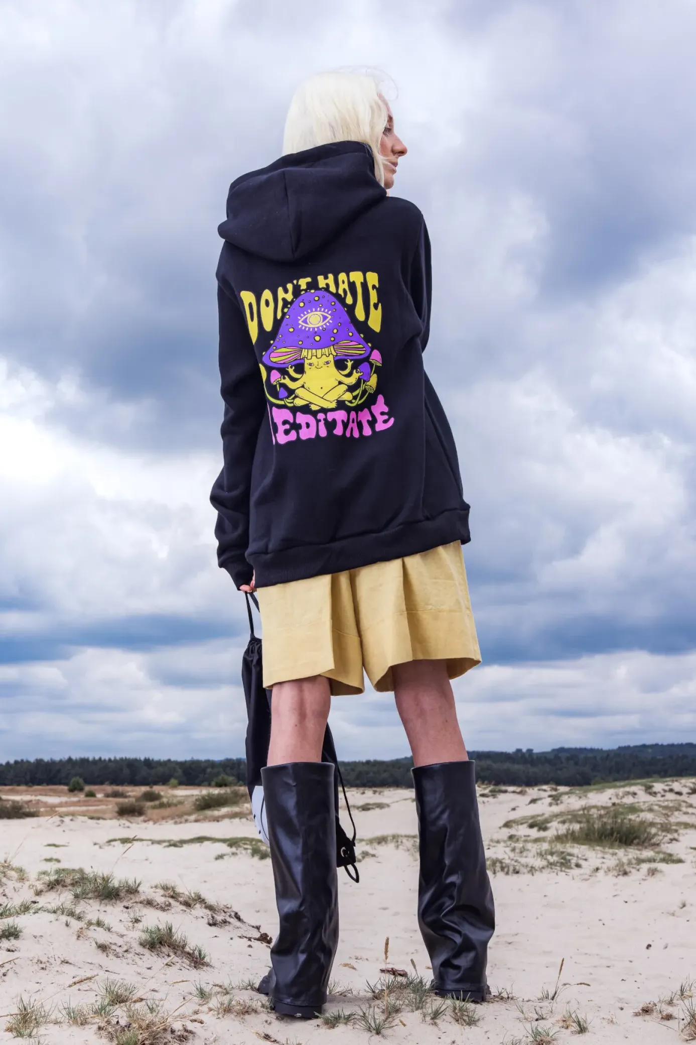 New Bluza Z Kapturem Meditate Bluzy Z Kapturem